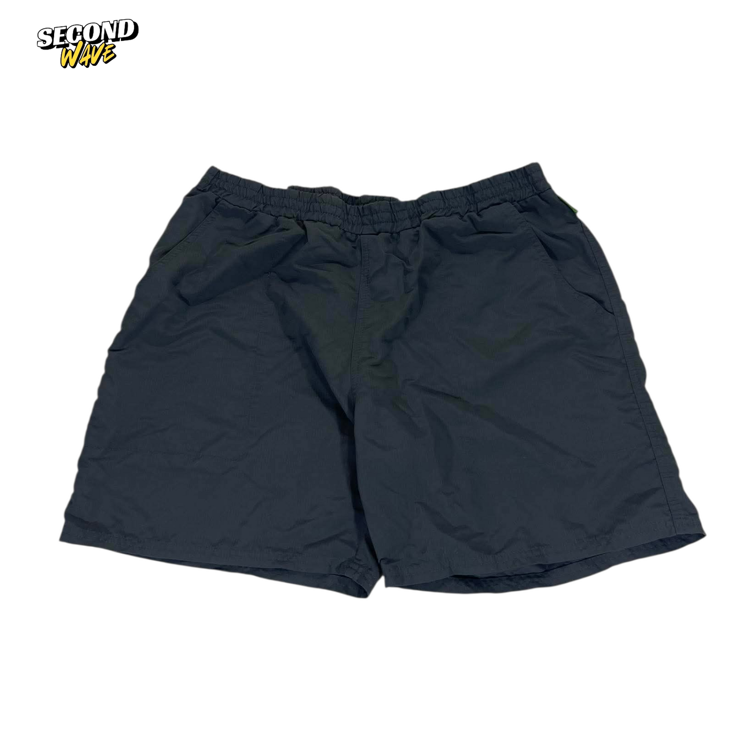 KATHMANDU COOL GREY SHORTS (L)