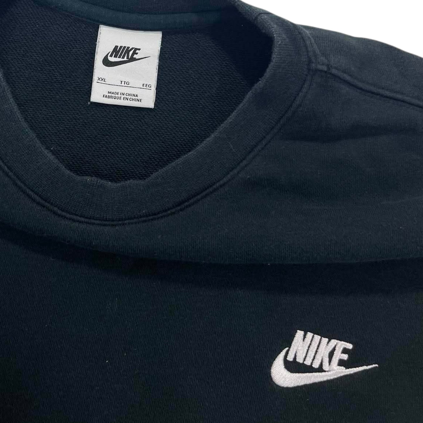 NIKE CLASSIC BLACK CREWNECK (L) XXL ON TAG