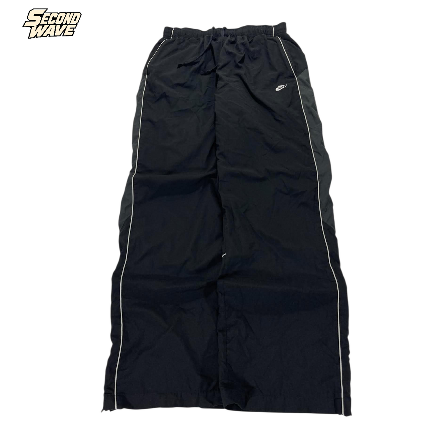 NIKE BLACK & WHITE LINING TRACK PANTS² (BEST FIT L)