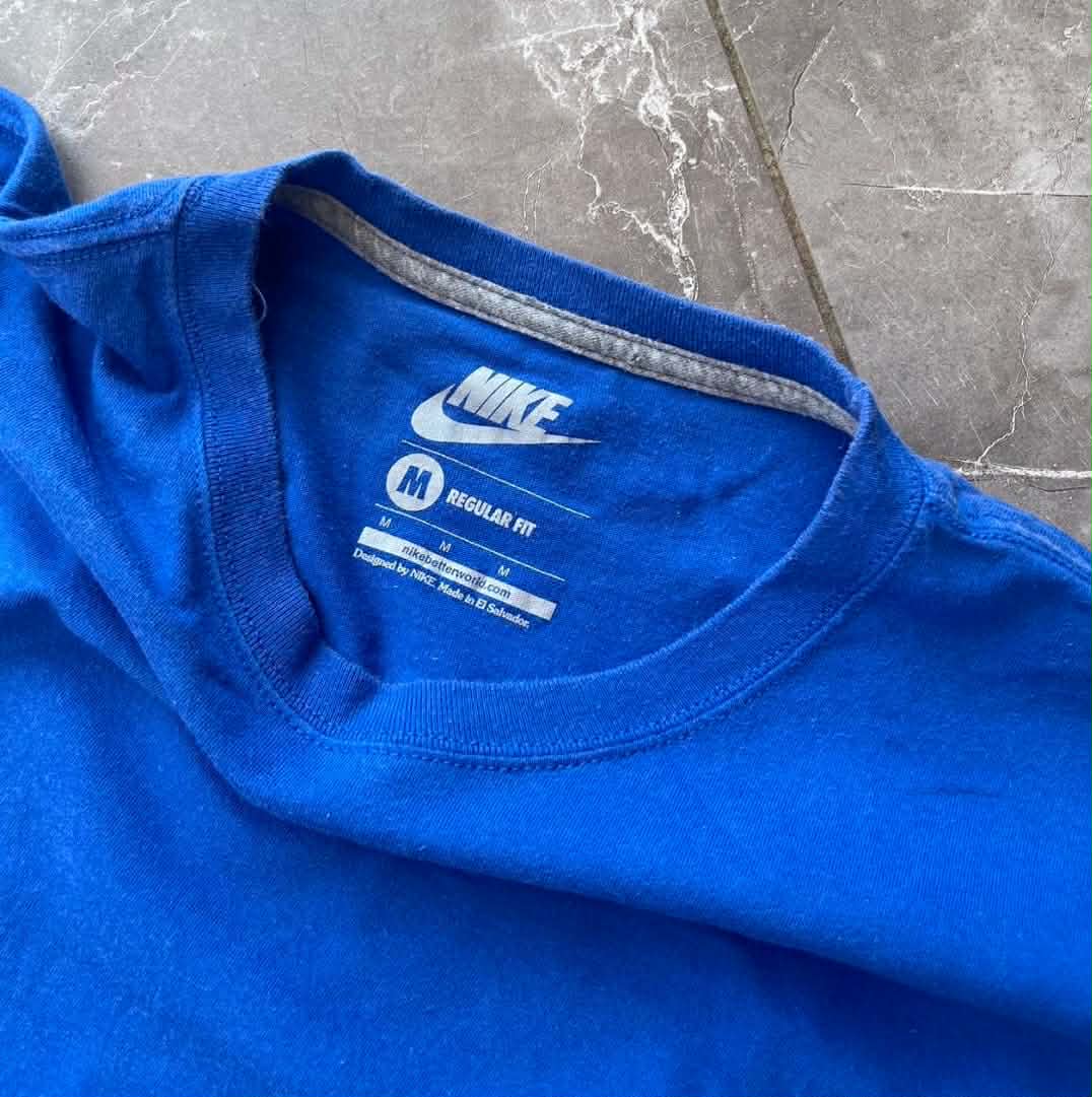 REFLECTIVE NIKE SHIRT (M)