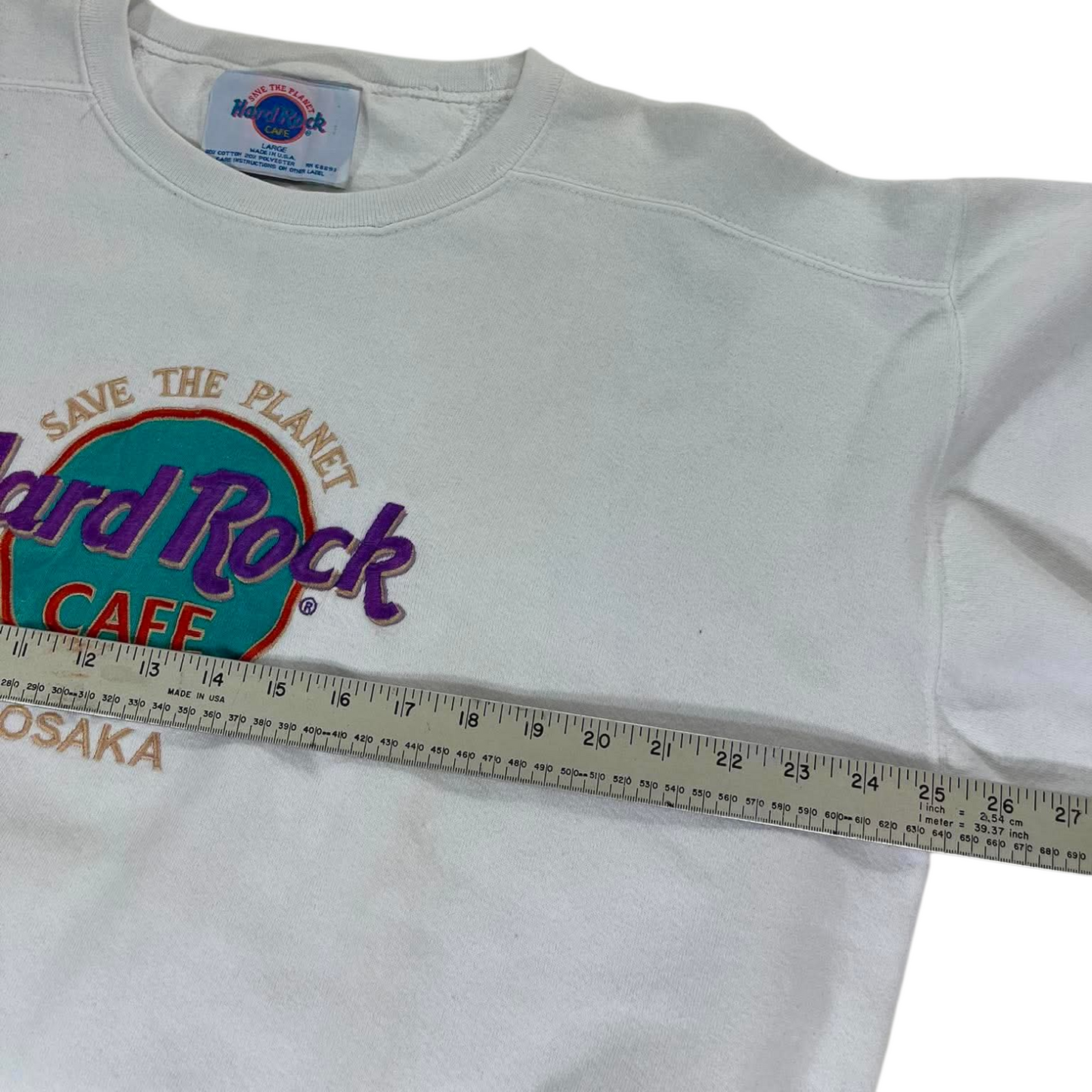 VINTAGE EMBROIDERED HARD ROCK CAFE OSAKA WHITE SWEATSHIRT (L)