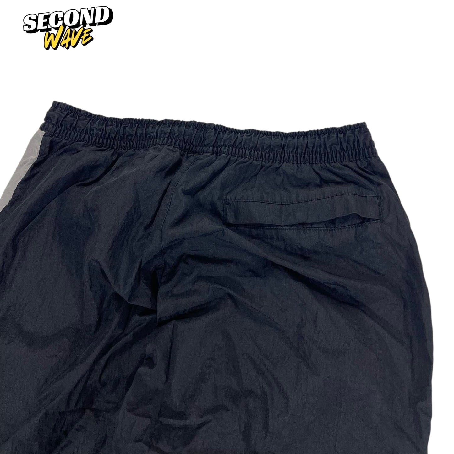 NIKE BLACK AND GREYTRACK PANTS (L)