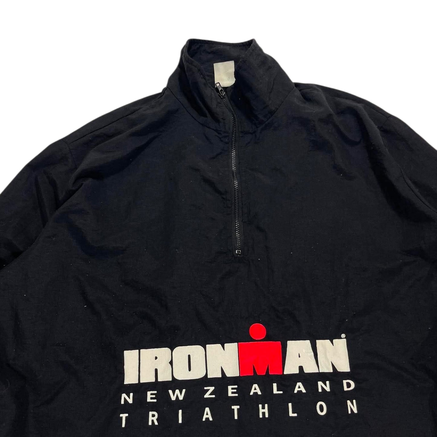 VINTAGE IRONMAN NEW ZEALAND TRIATHLON BLACK WINDBREAKER (L)