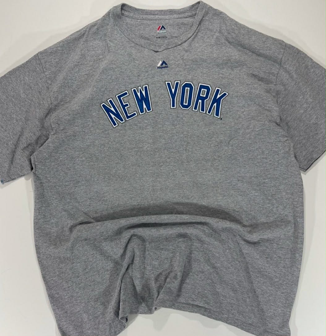 VINTAGE MAJESTIC ATHLETIC GREY NEW YORK YANKEES T-SHIRT (XL-XXL)