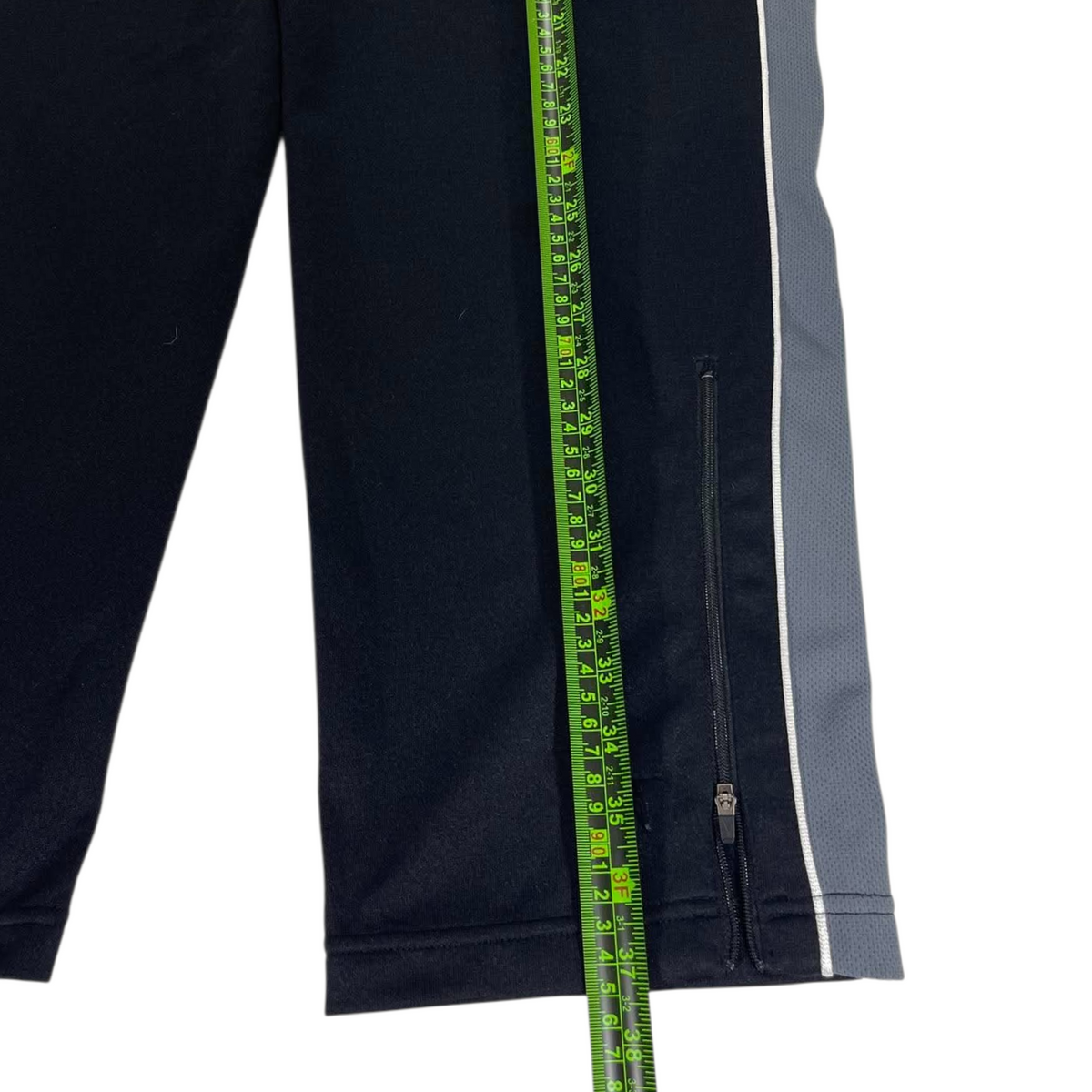 NIKE BLACK/GREY TRACK PANTS¹ (S - M)