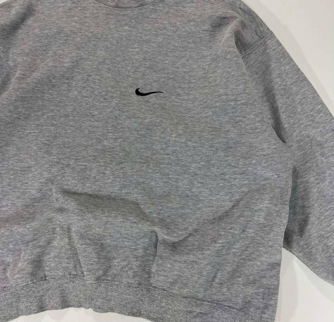 VINTAGE NIKE CREWNECK (L-XL)