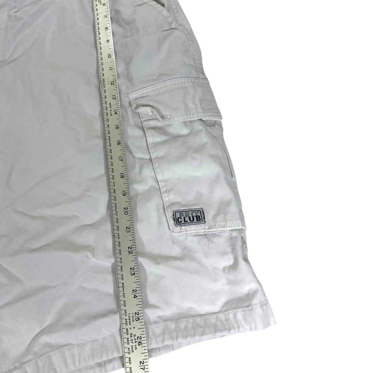 PRO CLUB WHITE CARGO SHORTS (BEST FIT 44)