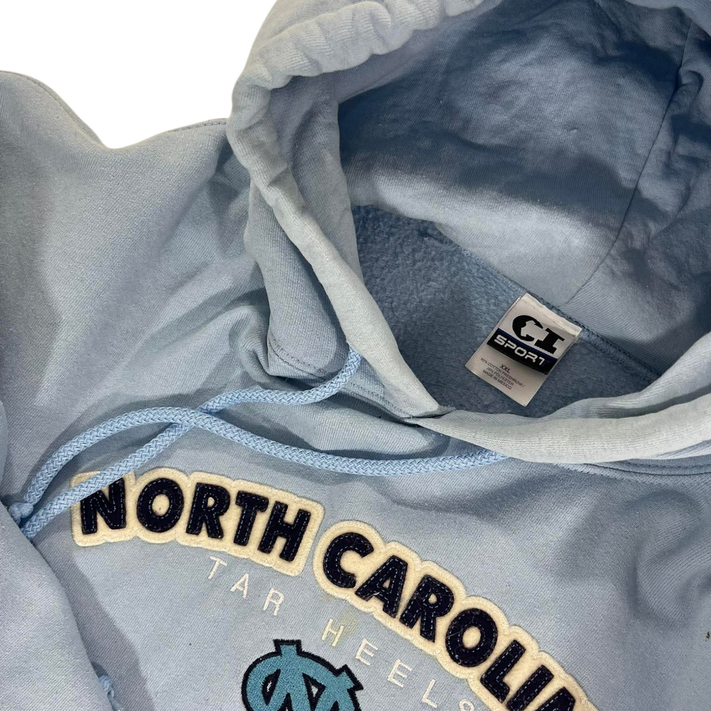 VINTAGE EMBROIDERED UNC TAR HEELS BLUE HOODIE (XXL)