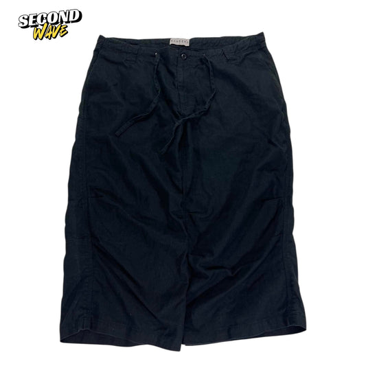 BARKERS LONG BLACK CARGO SHORTS (38)