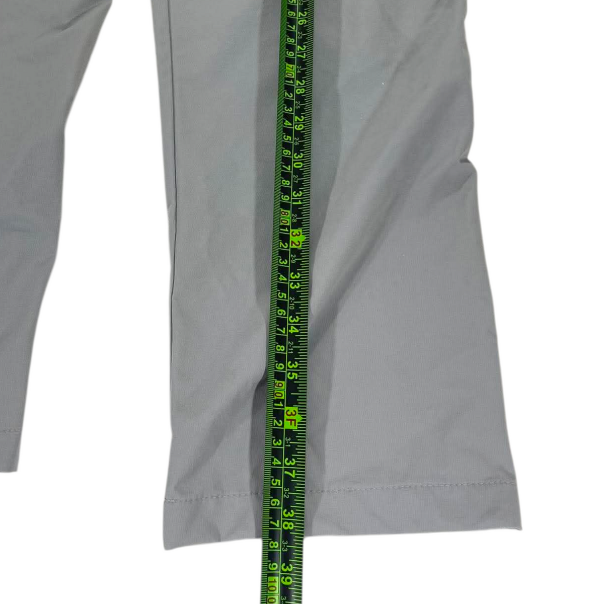 COLUMBIA GRAY CARGO PANTS (M)