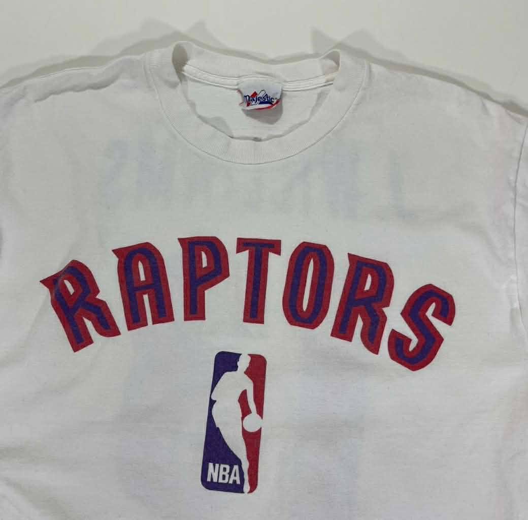 VINTAGE J WILLIAMS NBA TORONTO RAPTORS WHITE T-SHIRT (M-L)
