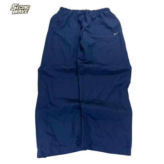 VINTAGE NIKE NAVY BLUE TRACK PANTS (XXL) ⁶