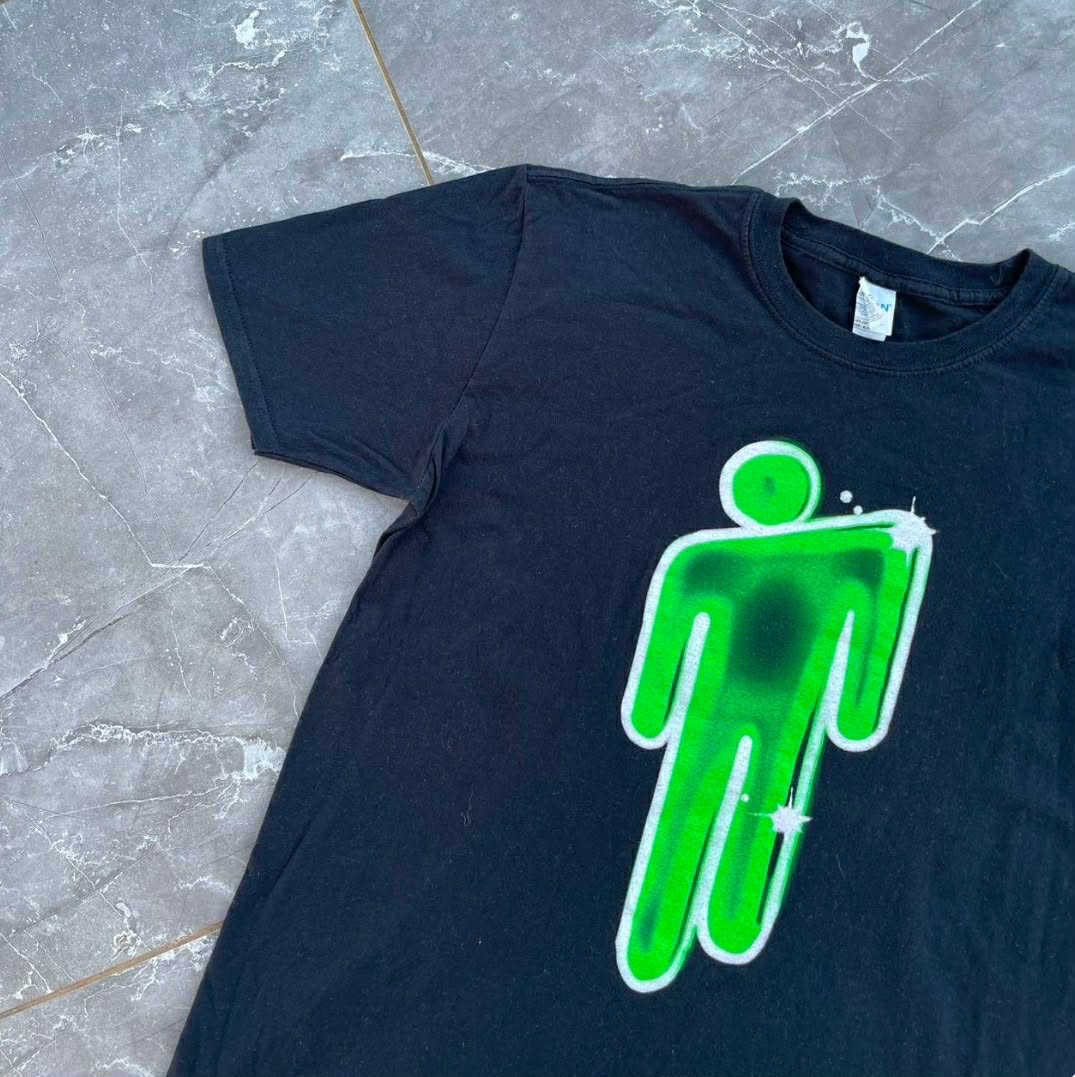 BILLIE EILISH TOUR SHIRT (L)