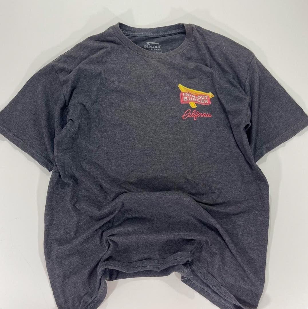 Y2K IN-N-OUT BURGER GREY COTTONT-SHIRT WITH PALM TREE DESIGN (L-XL)