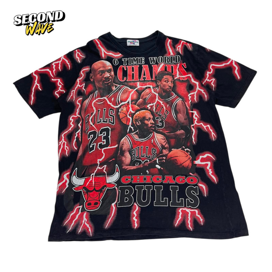 AOP FRONT CHICAGO BULLS BLACK MULTI COLOURED T-SHIRT (XL)