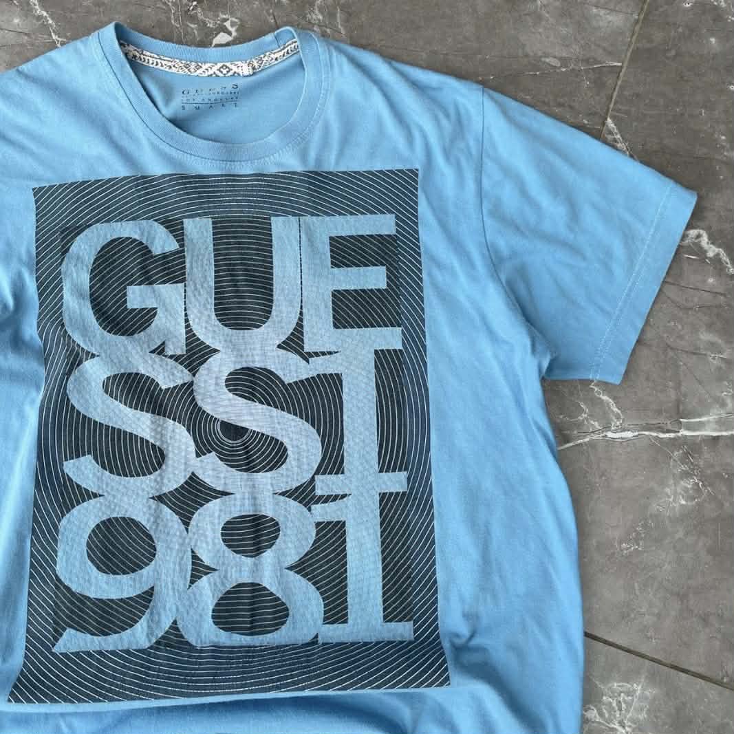 Y2K GUESS BLUE GRAPHIC TEE (M)