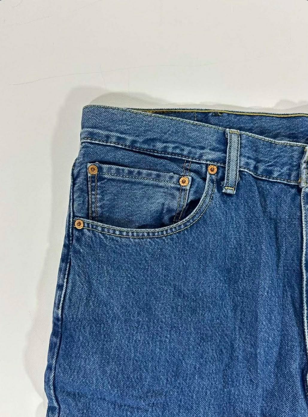 LEVIS'S 516 BLUE JEANS (38)