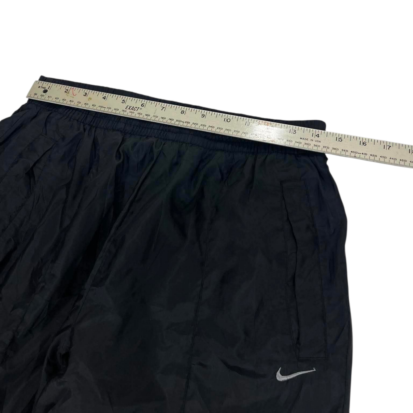 VINTAGE NIKE BLACK TRACK PANTS ⁸ (L)