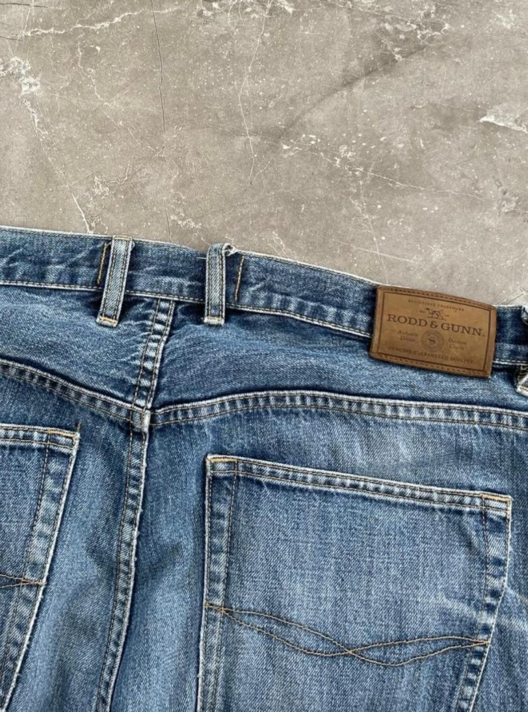 VINTAGE RODD & GUNN DENIM JEANS (34)