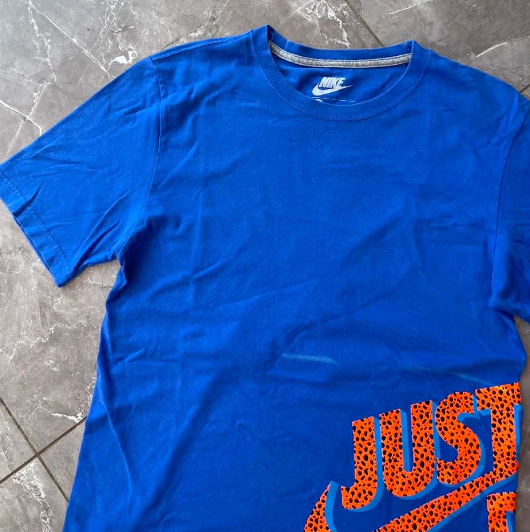 REFLECTIVE NIKE SHIRT (M)