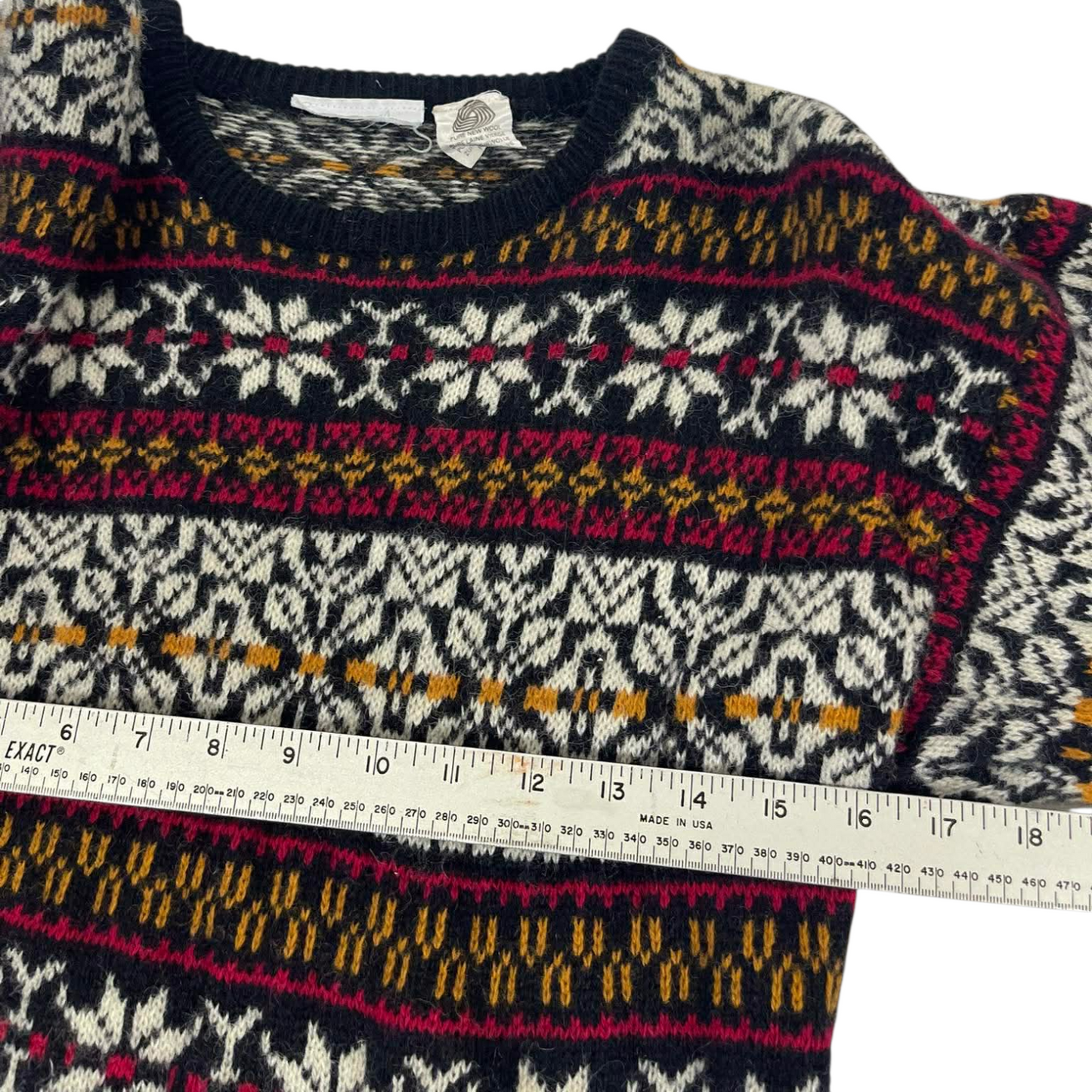VINTAGE 90S PURE WOOL KNIT SWEATER (M)