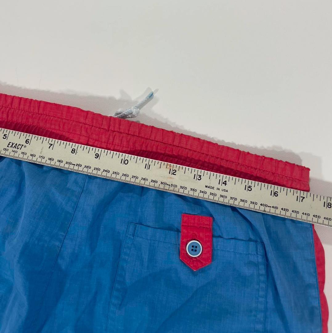 90s BODY FORCE BLUE AND RED VINTAGE SWIM SHORTS WITH DRAWSTRING WAIST (M-L)
