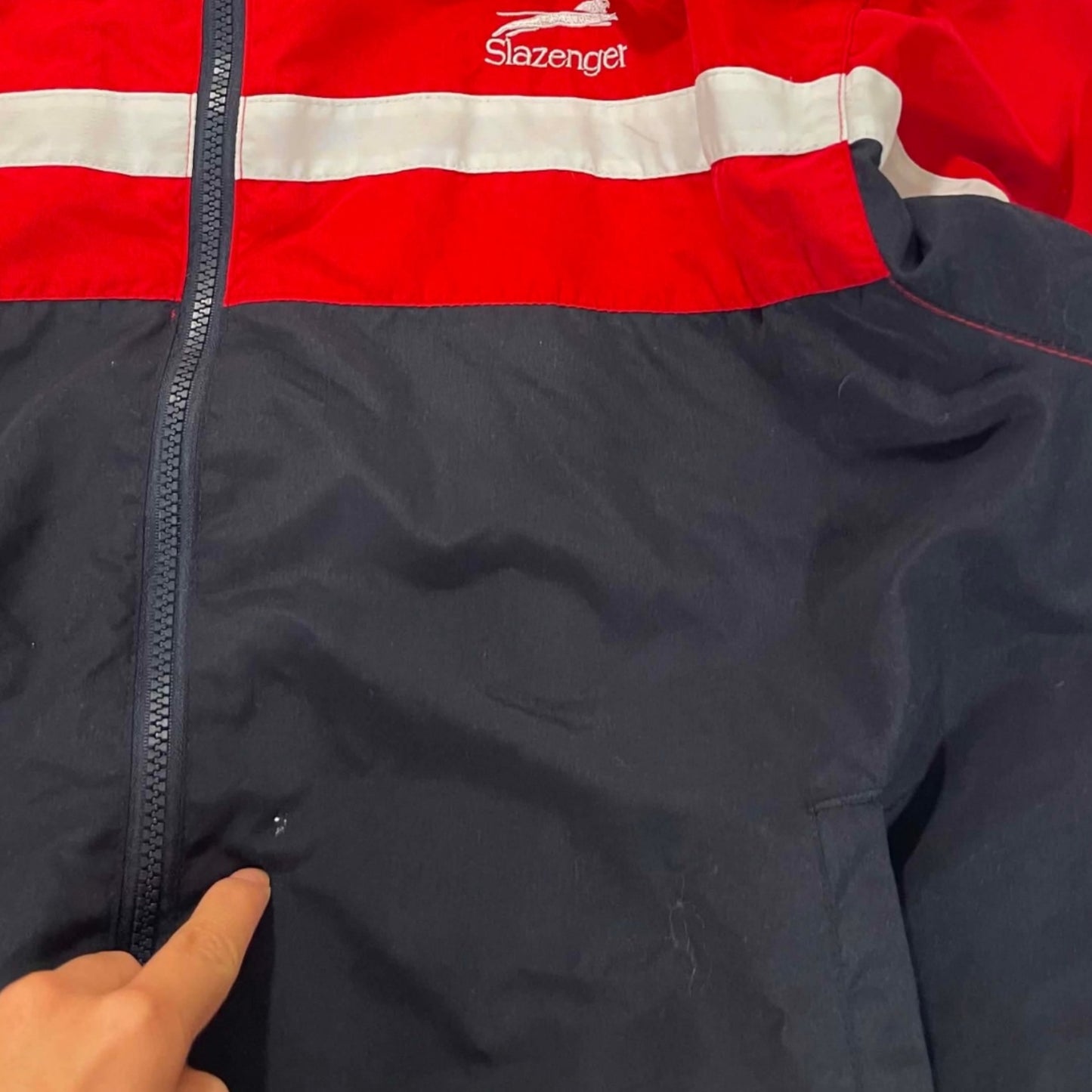 VINTAGE SLAZENGER RED & BLUE WINDBREAKER (M)
