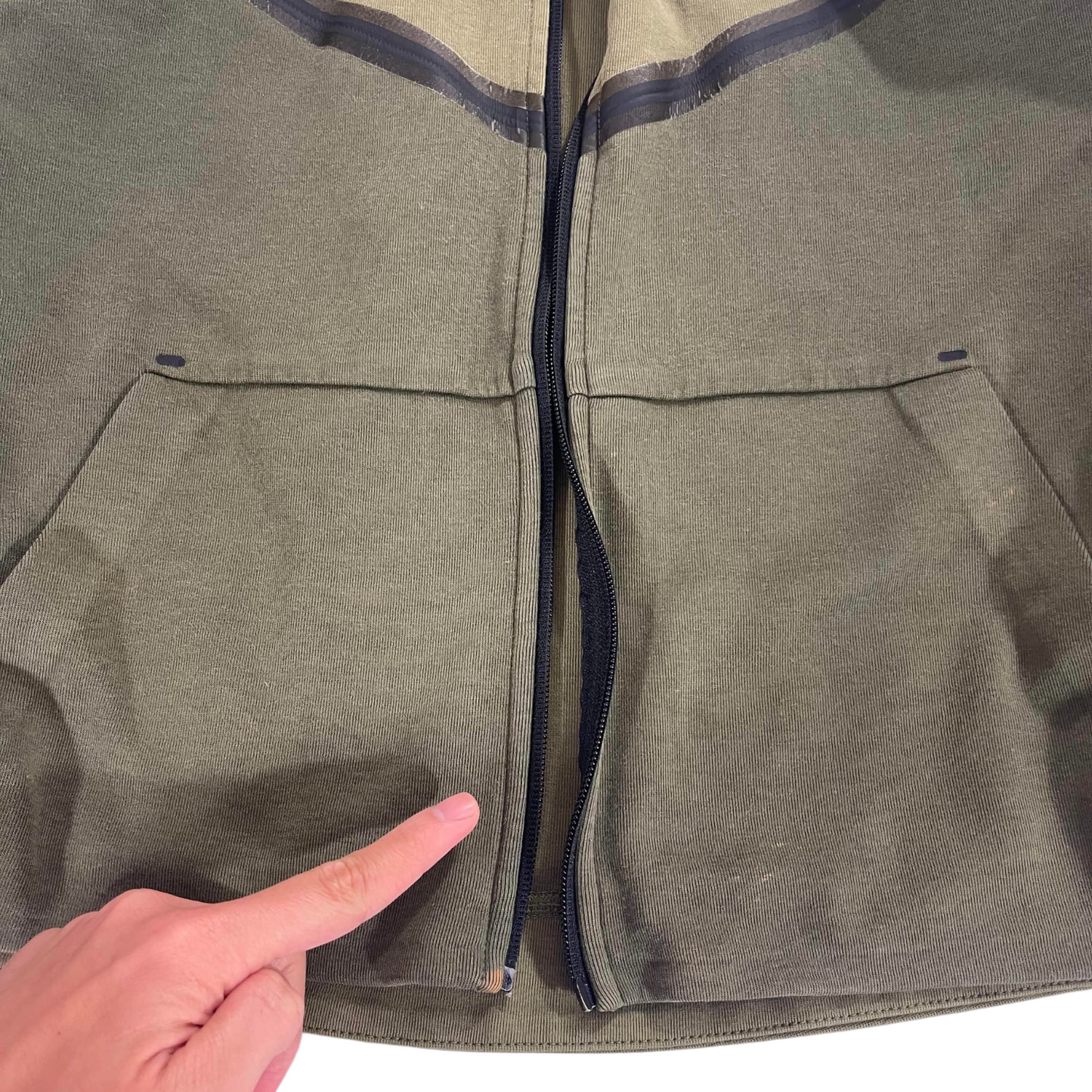 NIKE OLIVE TECH FLEECE HOODIE (XS)