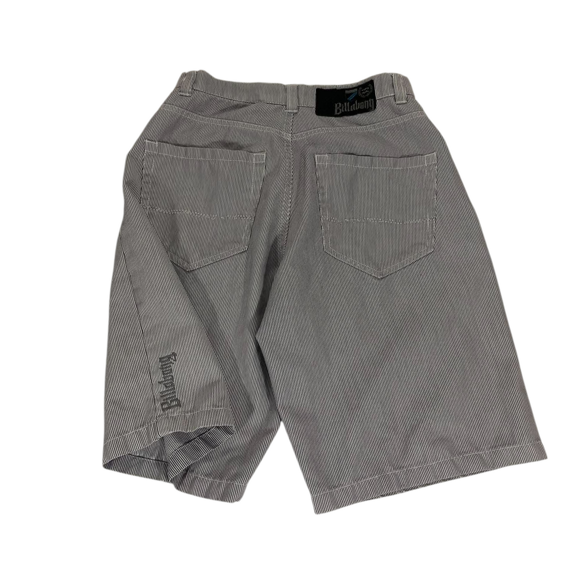 Y2K BILLABONG GRAY & WHITE STRIPED SHORTS (12)