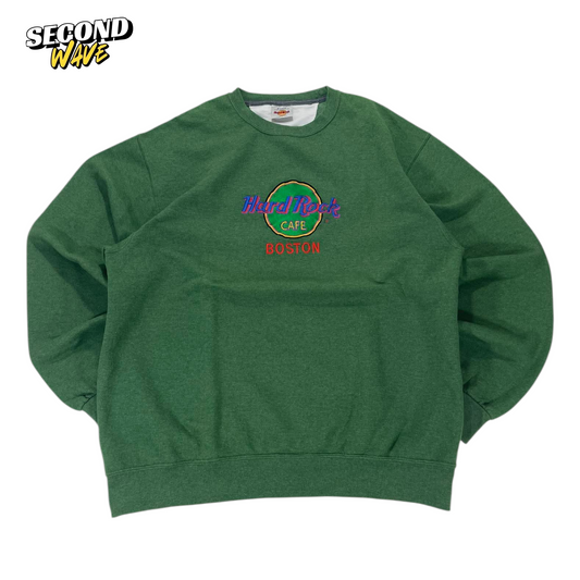 VINTAGE EMBROIDERED HARD ROCK CAFE BOSTON GREEN CREWNECK SWEATSHIRT (XL)