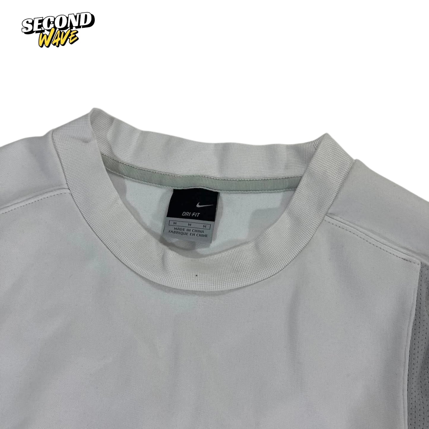 NIKE WHITE LONG SLEEVE (M)