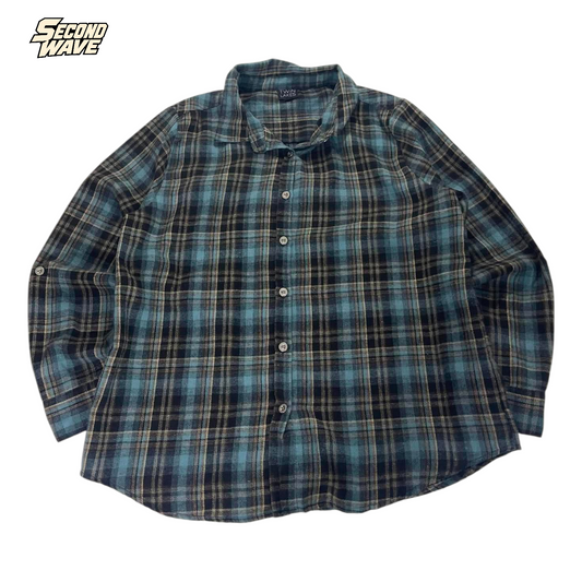 TWIN LAKES BLUE BUTTON-UP (14)