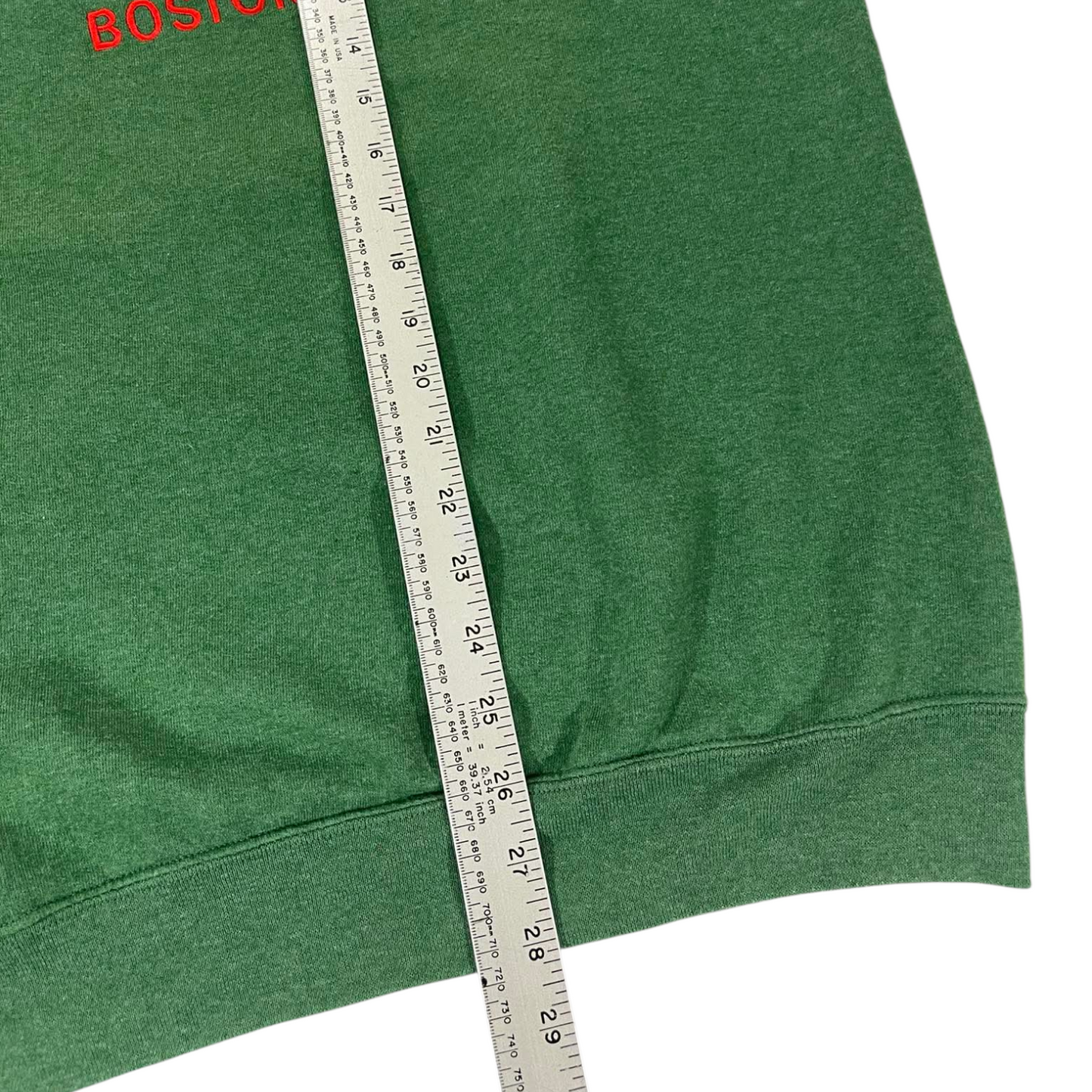 VINTAGE EMBROIDERED HARD ROCK CAFE BOSTON GREEN CREWNECK SWEATSHIRT (XL)