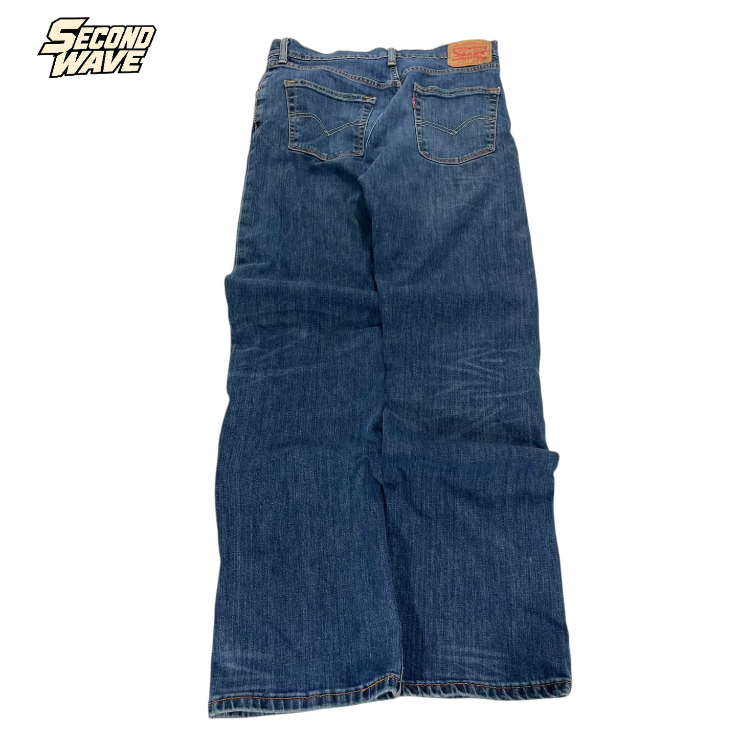 LEVI'S BLUE JEANS (32)
