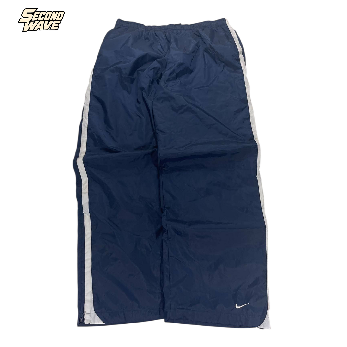 VINTAGE NIKE NAVY BAGGY TRACK PANTS⁶ (BEST FIT LARGE - XL)