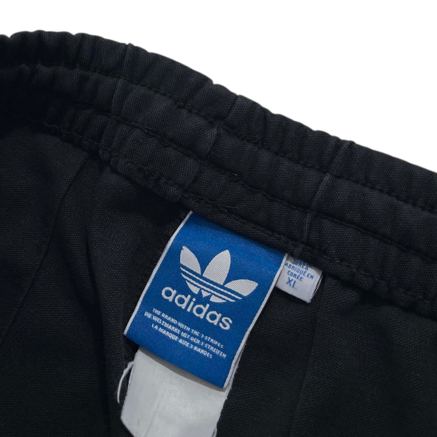 ADIDAS BLACK TRACK PANTS (M)