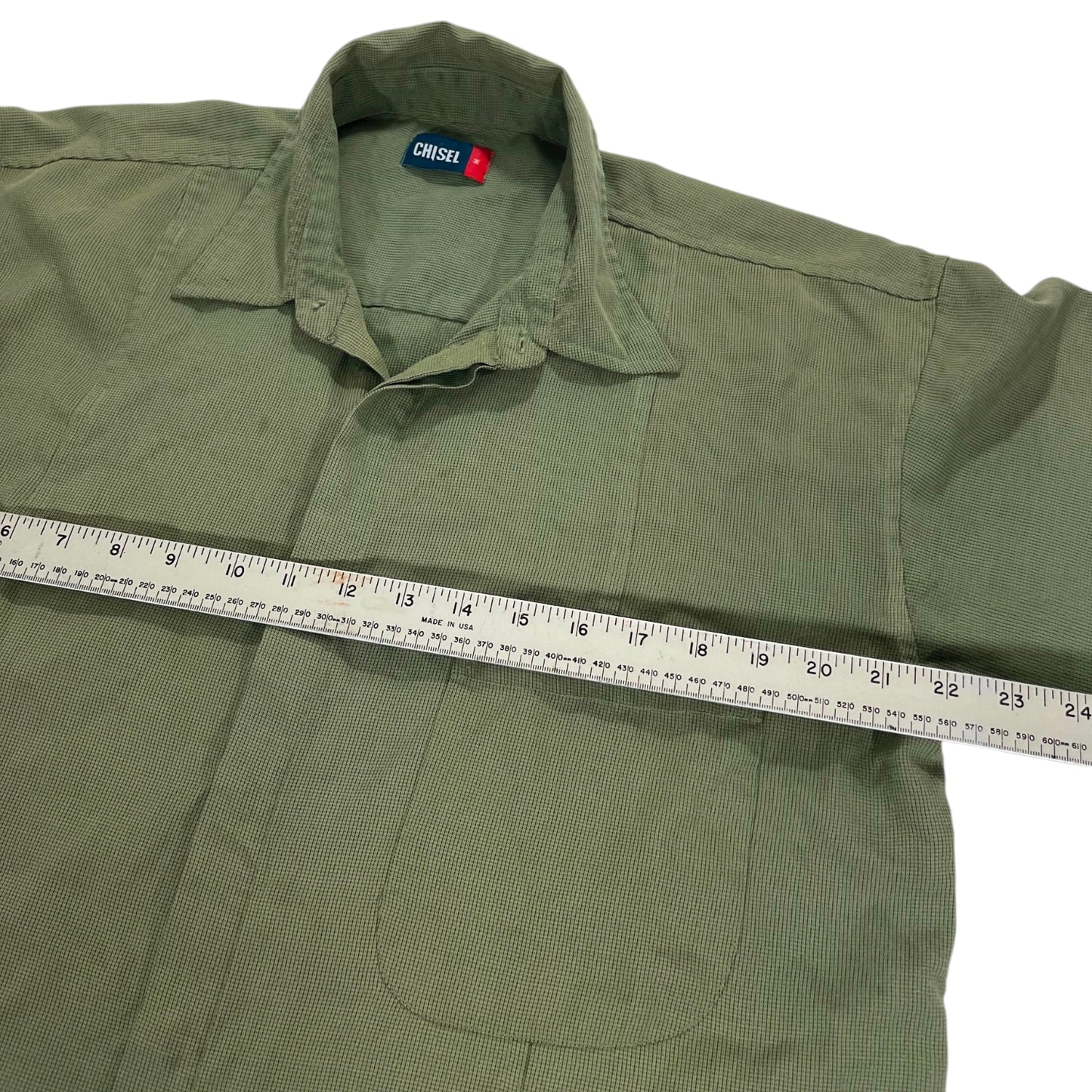 VINTAGE CHISEL OLIVE GREEN SHORT SLEEVE (M)