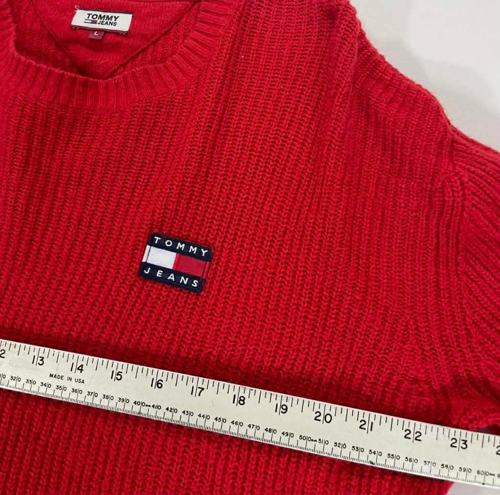 VINTAGE TOMMY HILFIGER RED SWEATER ( WOMENS-L )