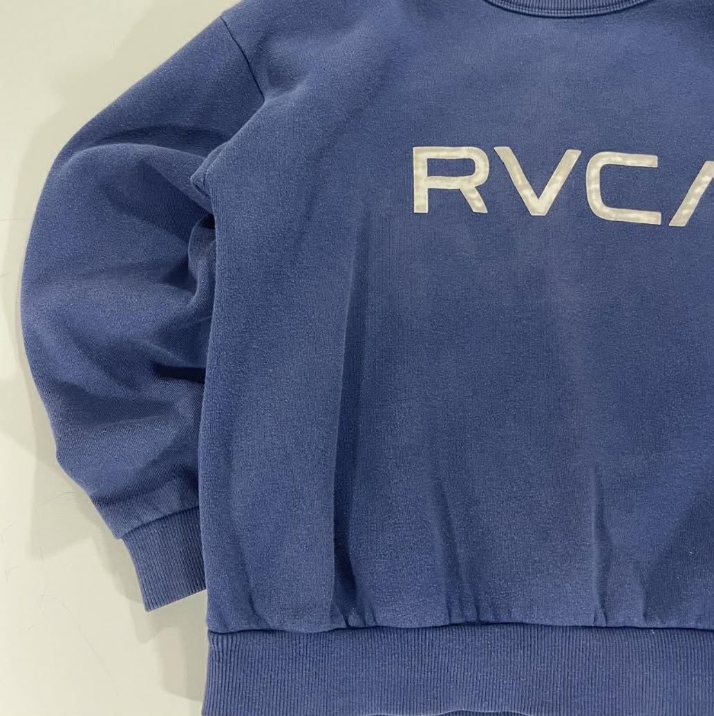 RVCA BLUE CREWNECK SWEATSHIRT (S-M)