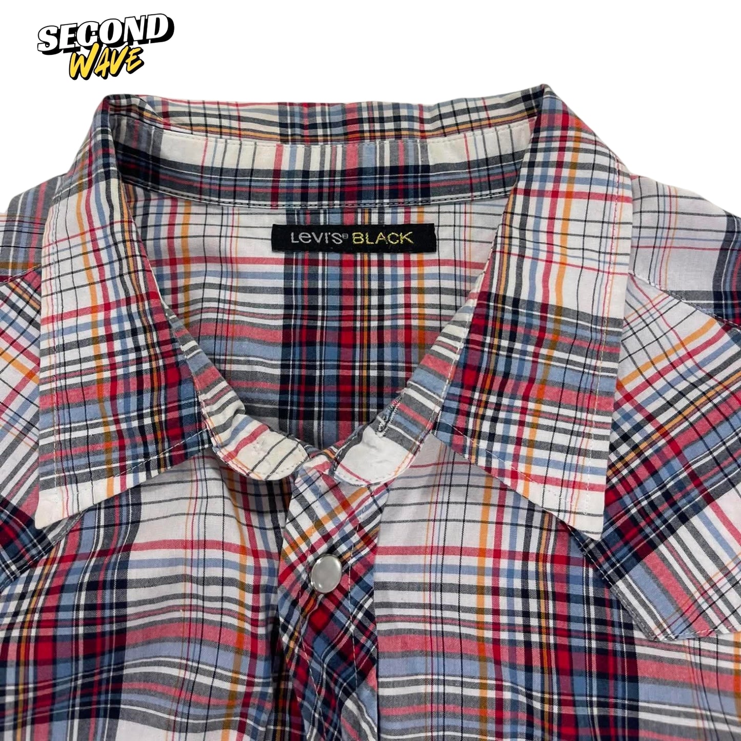 LEVI'S BLACK BUTTON UP SHIRT (L)