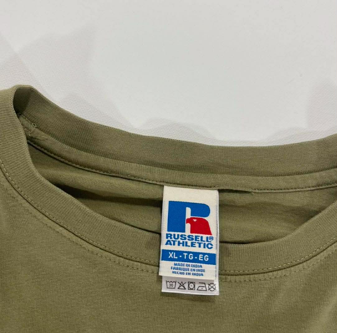 VINTAGE RUSSELL ATHLETIC KHAKI LONGSLEEVED SHIRT WITH BOLD LOGO (L-XL)