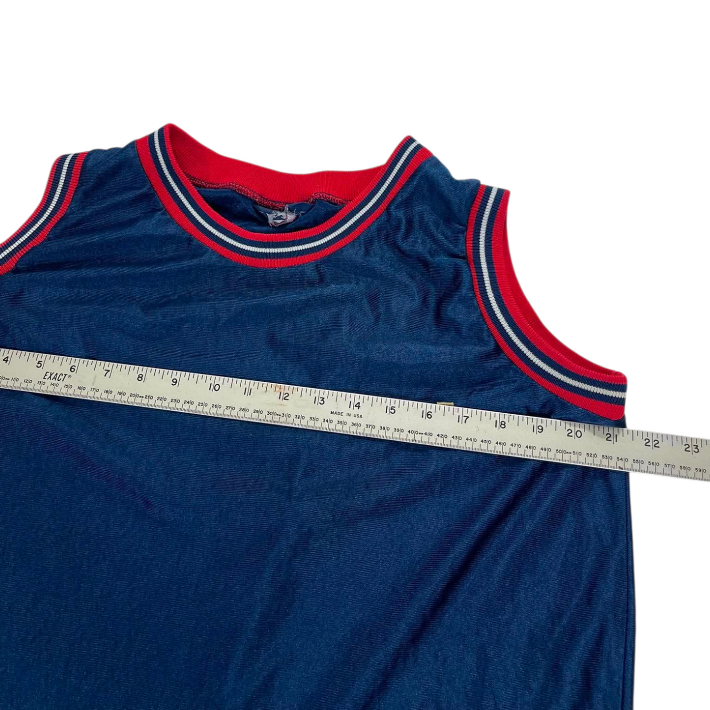 Y2K ECKO UNLTD NAVY BLUE SLEEVELESS TOP (M)