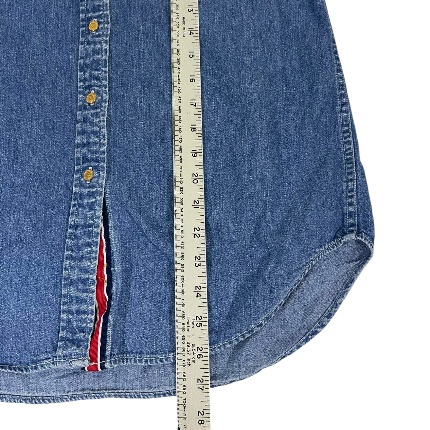 VINTAGE TOMMY HILFIGER BLUE DENIM BUTTON UP SHIRT (M)