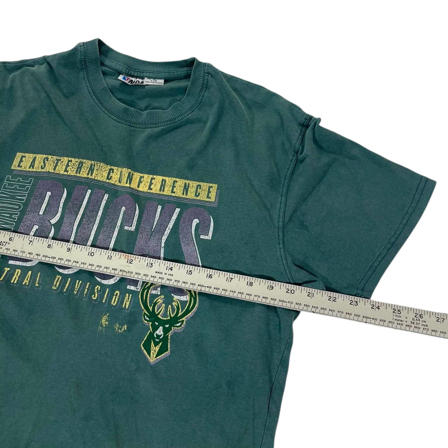VINTAGE NBA MILWAUKEE BUCKS GREEN T-SHIRT (M-L)