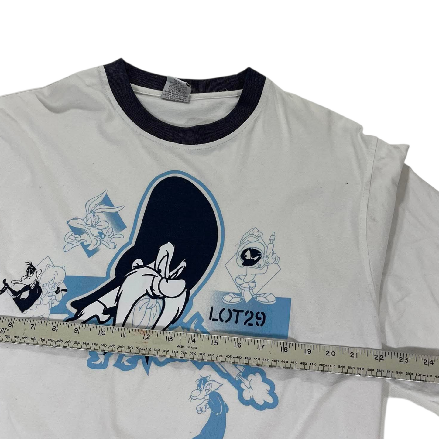 Y2K LOONEY TUNES BUGS BUNNY WHITE TEE (M-L)