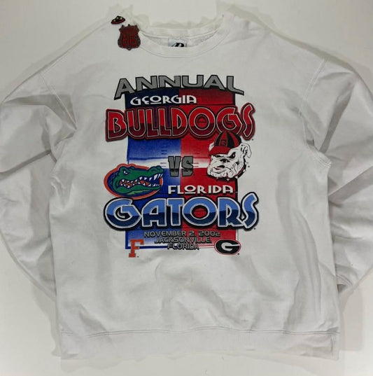 2002 GEORGIA BULLDOGS VS FLORIDA GATORS WHITE CREWNECKS SWEATSHIRT (XL)