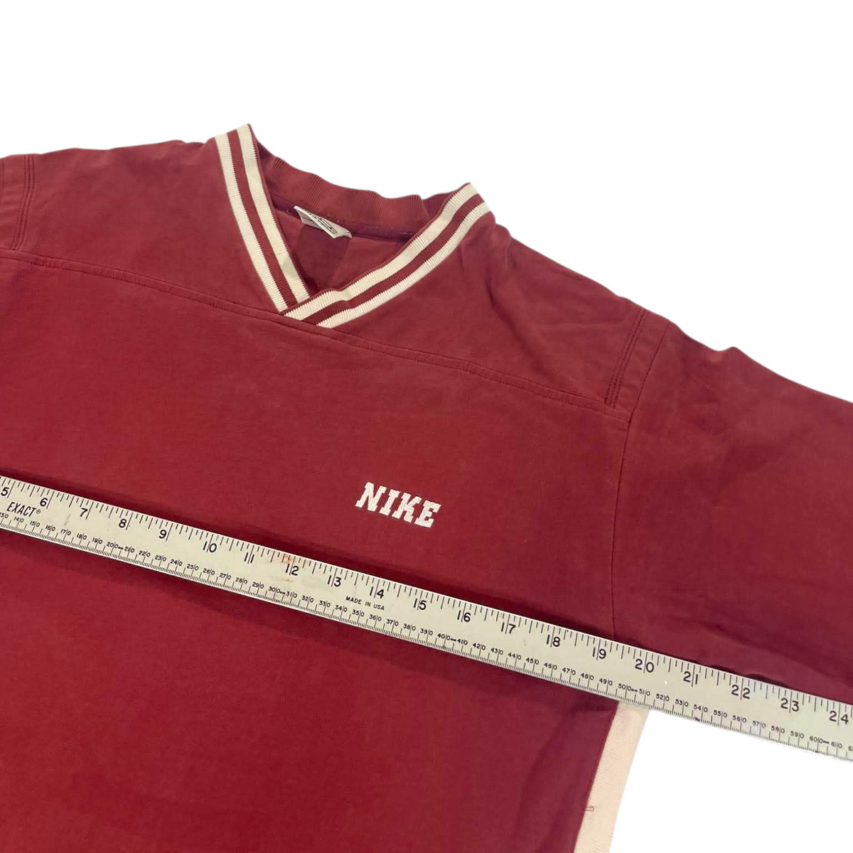 VINTAGE NIKE RED SWEATSHIRT (BEST FIT M)