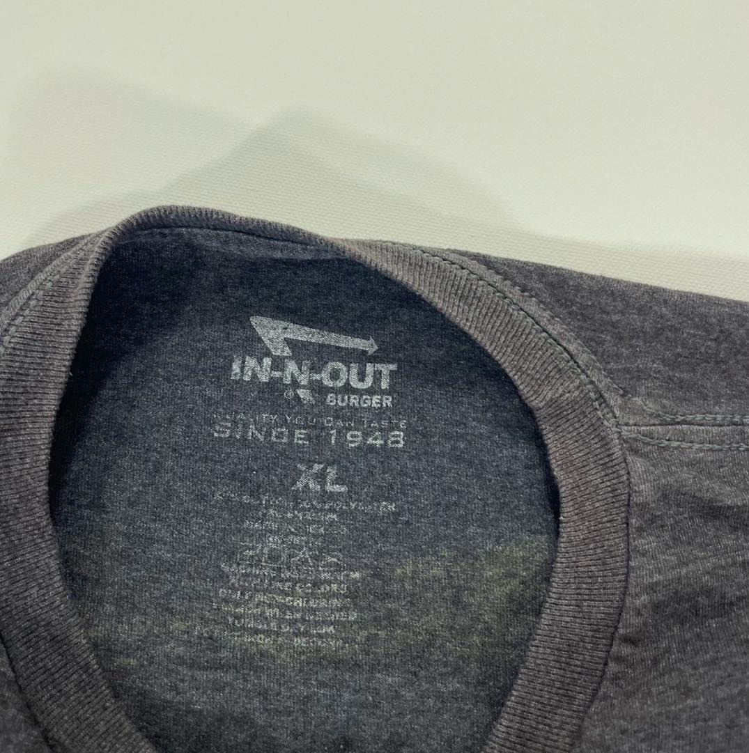 Y2K IN-N-OUT BURGER GREY COTTONT-SHIRT WITH PALM TREE DESIGN (L-XL)