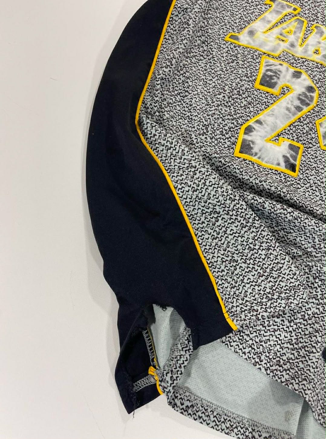 ADIDAS KOBE BRYANT GREY NBA JERSEY (M-L)