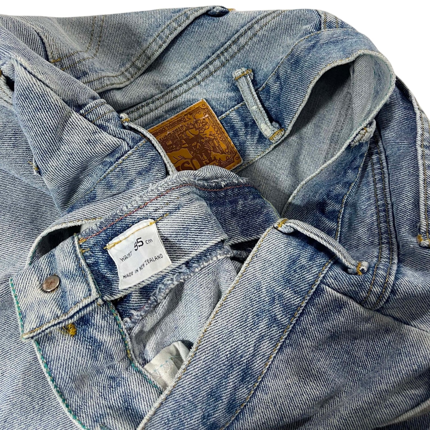 VINTAGE MADE IN NZ TUSK BLUE DENIM JEAN (36)